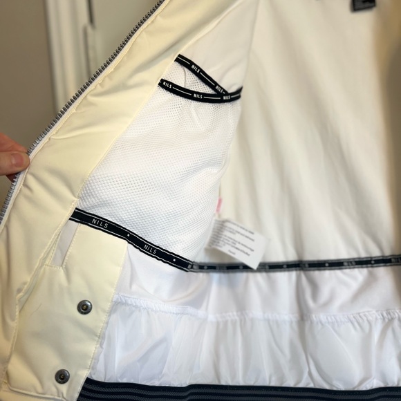 Brand NEW Nils Skiing or Snowboarding Jacket ⛷️ 🏂 ~ Crème + Size 10P with hood - Picture 5 of 10